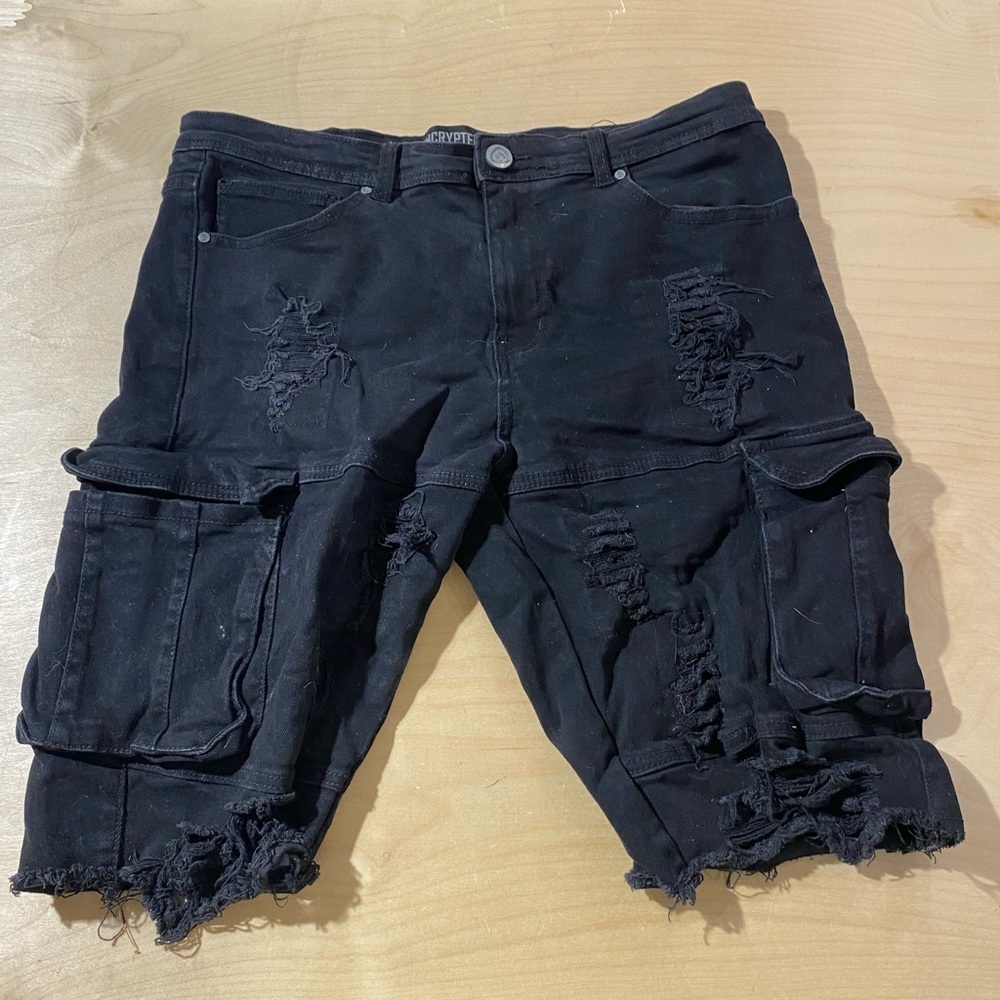 Encrypted Black Distressed Cargo Shorts 36 (GB)